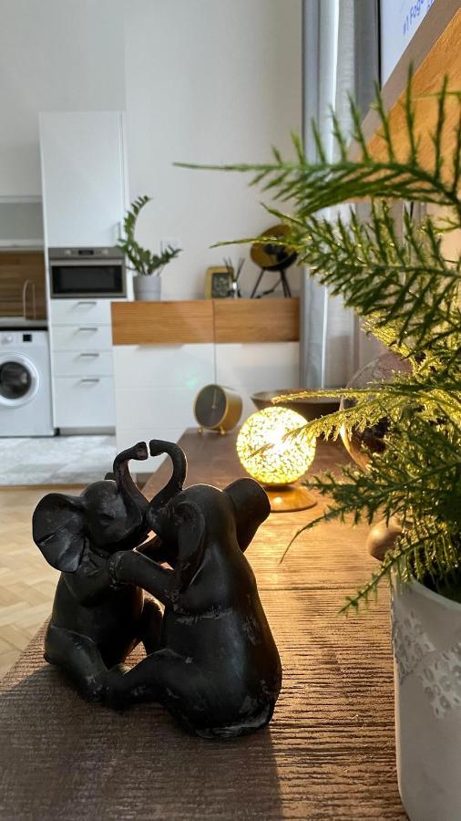 Brand New Sunny Apartment On Andrassy Street Budapest Exterior foto